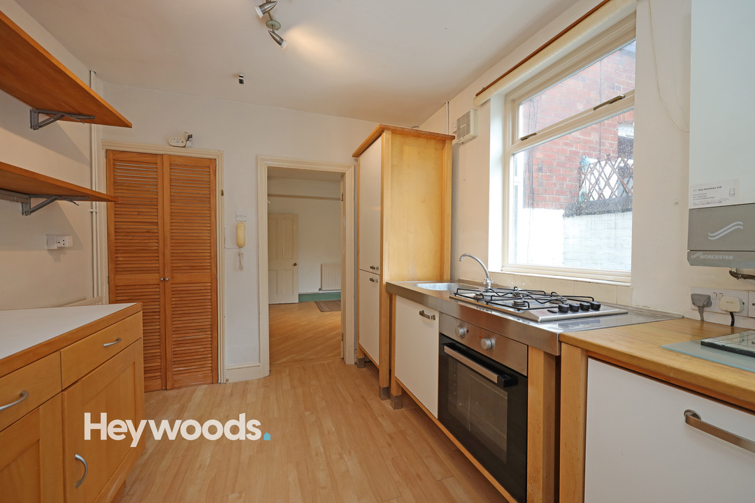 3 bed terraced house to rent in Well Street, Newcastle-under-Lyme  - Property Image 18