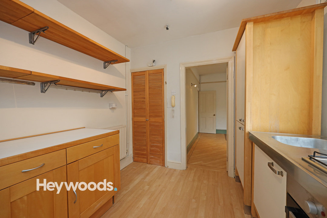 3 bed terraced house to rent in Well Street, Newcastle-under-Lyme  - Property Image 19