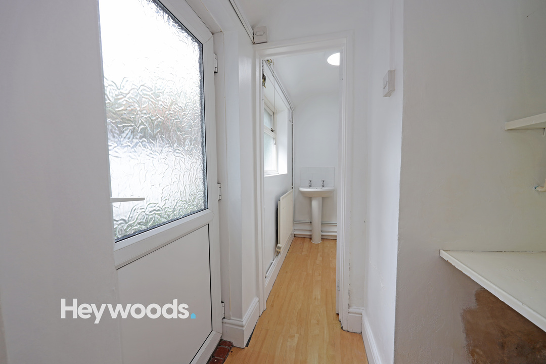 3 bed terraced house to rent in Well Street, Newcastle-under-Lyme  - Property Image 21