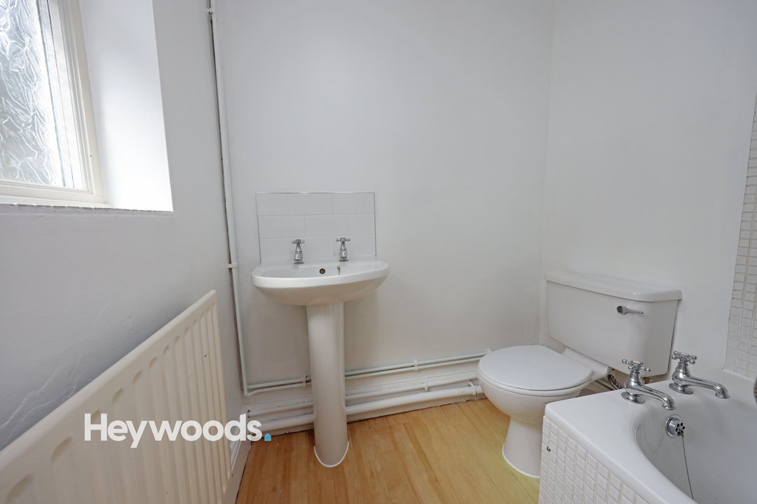 3 bed terraced house to rent in Well Street, Newcastle-under-Lyme  - Property Image 22