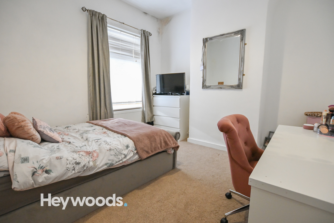2 bed terraced house for sale in Oakhill, Stoke-on-Trent  - Property Image 2