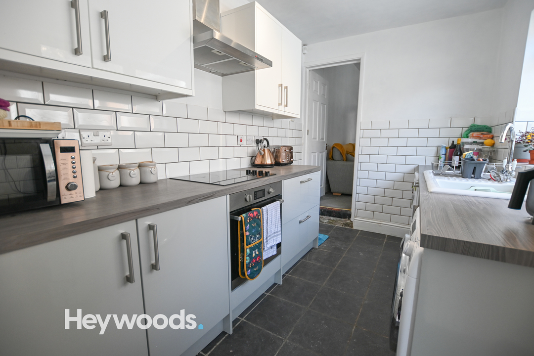 2 bed terraced house for sale in Oakhill, Stoke-on-Trent  - Property Image 8