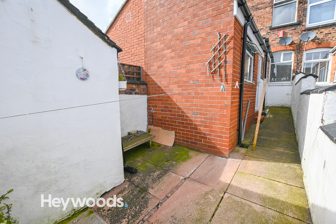 2 bed terraced house for sale in Oakhill, Stoke-on-Trent  - Property Image 11