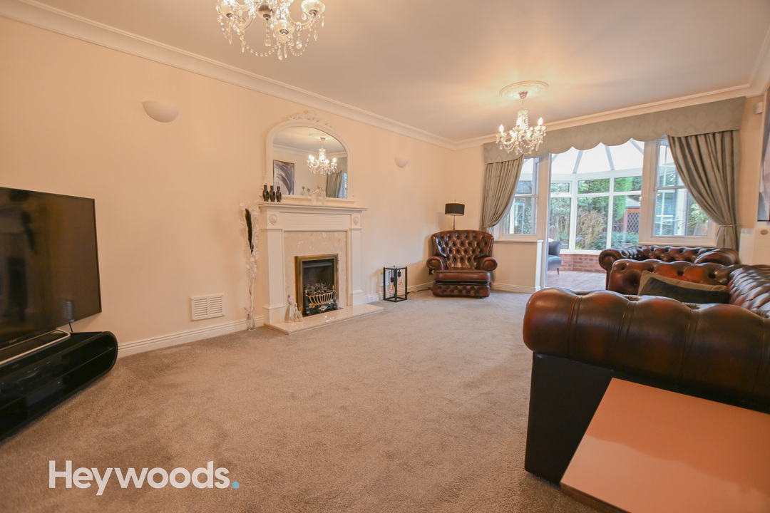 5 bed detached house for sale in Bluebell Drive, Newcastle under Lyme  - Property Image 9