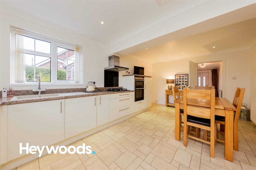 4 bed detached house for sale in Beechwood Close, Newcastle  - Property Image 9
