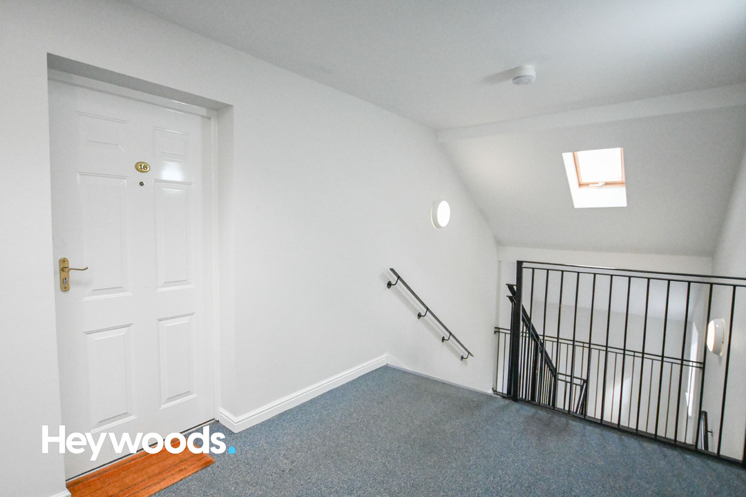 2 bed apartment to rent, Stoke-on-Trent  - Property Image 9