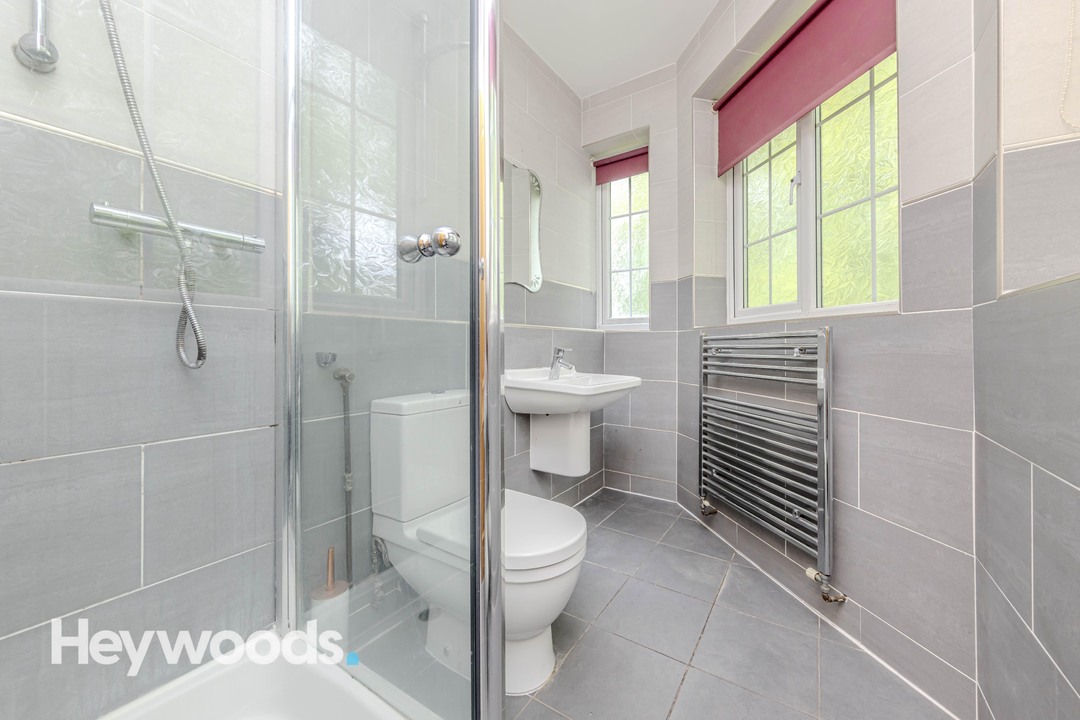 4 Bed Detached House For Sale In The Avenue Hartshill Stoke On Trent