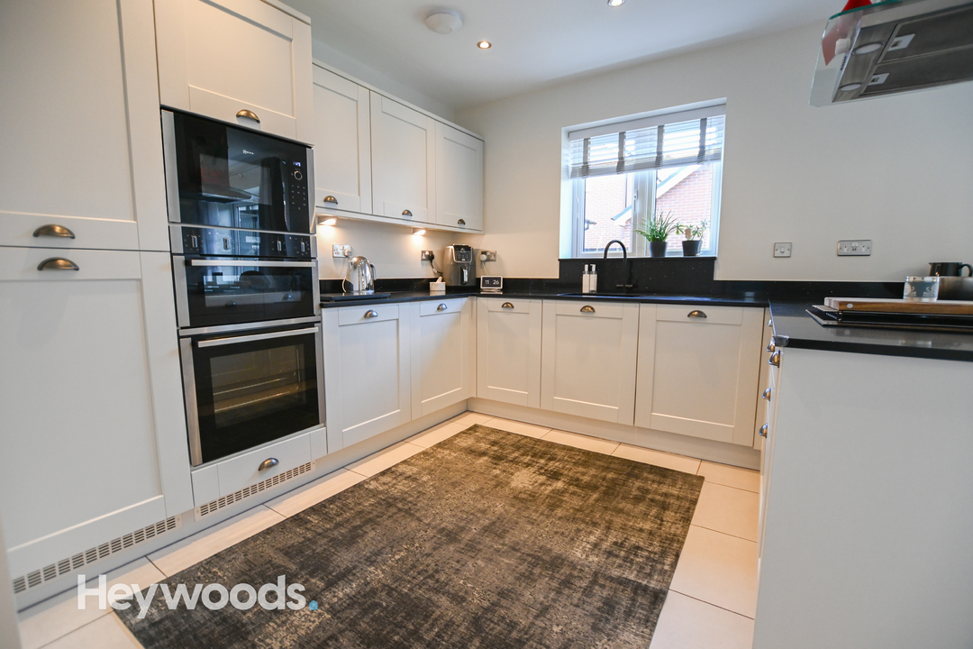 4 bed detached house for sale in Baldwins Gate, Newcastle under Lyme  - Property Image 5