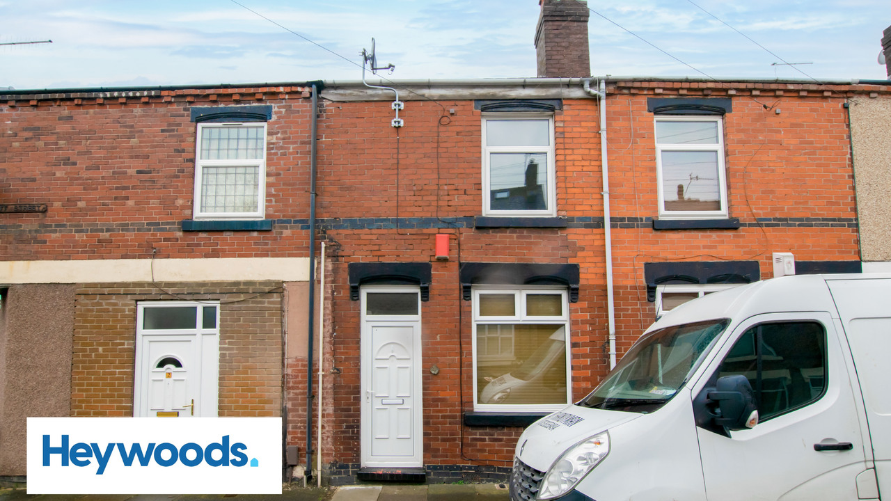 2 bed terraced house to rent in Smallthorne, Stoke-on-Trent - Property Image 1