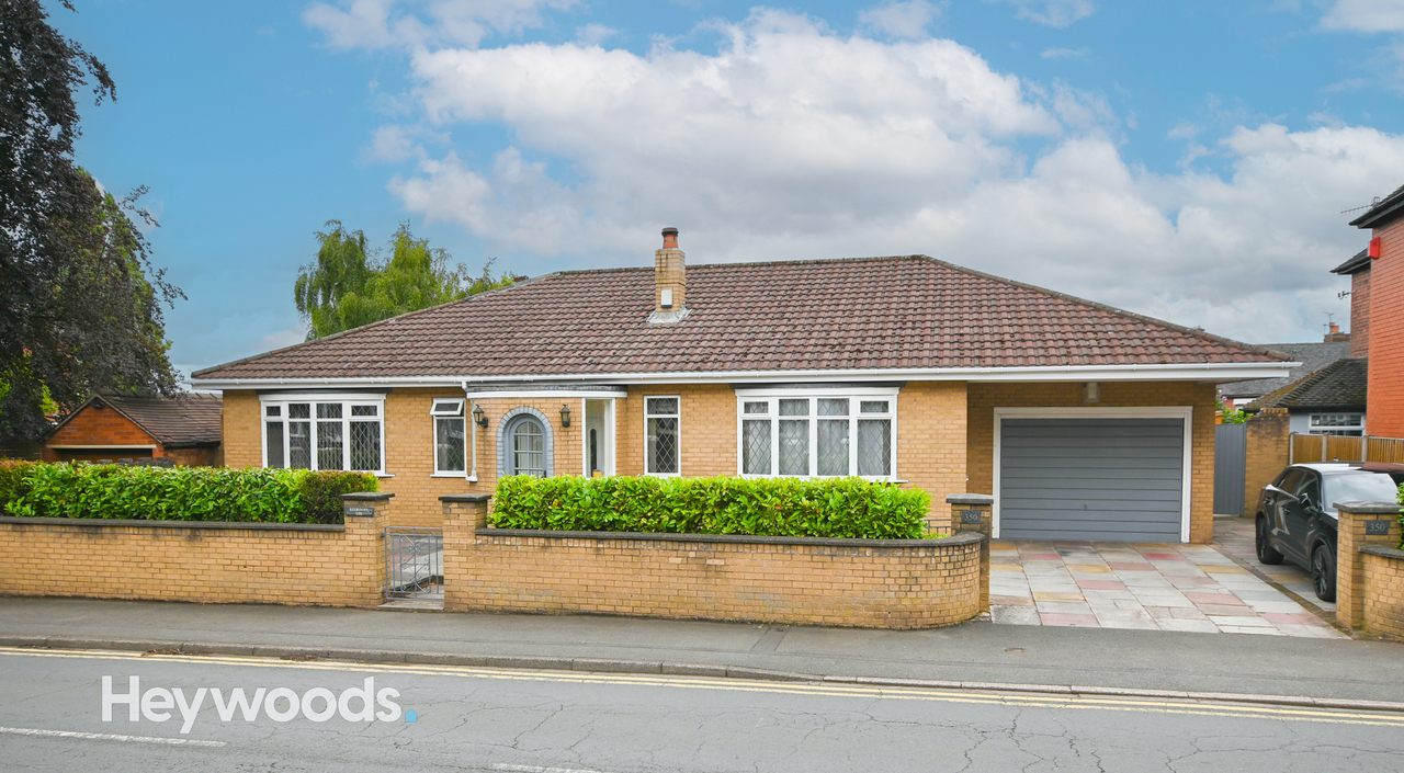 4 bed detached bungalow for sale in Princes Road, Stoke-on-Trent, ST4