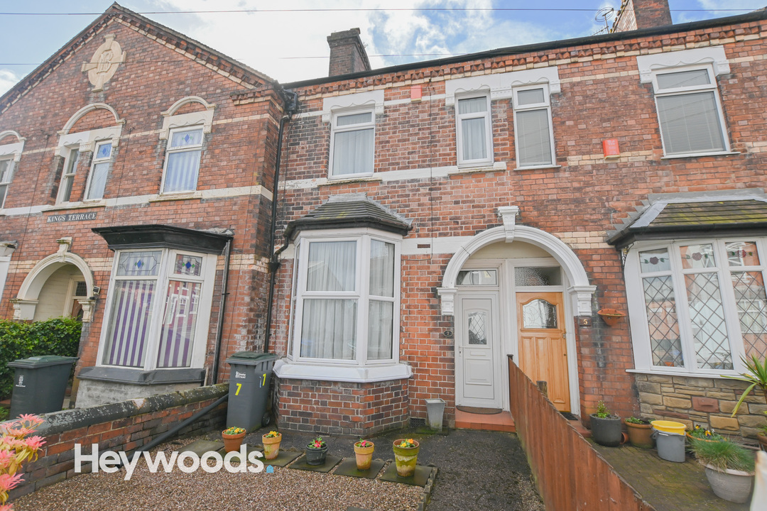 3 bed town house for sale in Kings Terrace, Basford, Stoke on Trent ...