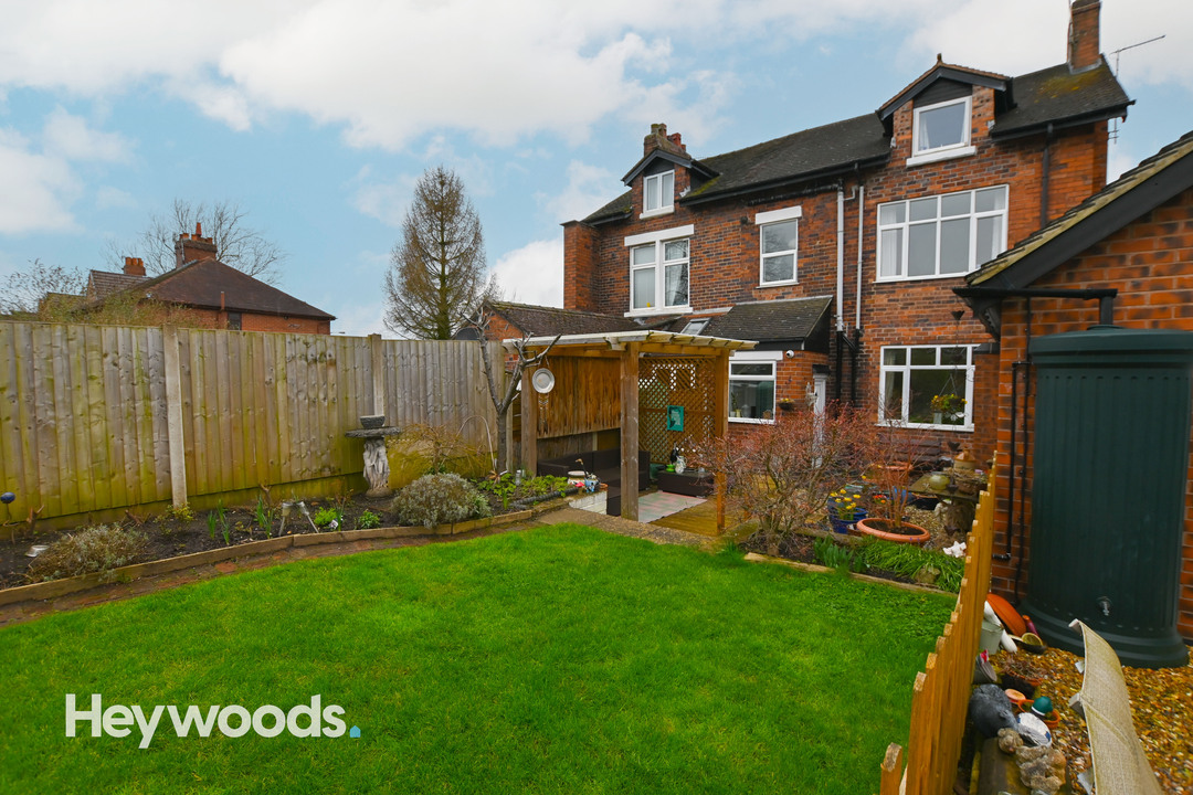 4 bed semi-detached house for sale in High Street, Newcastle-under-Lyme  - Property Image 46