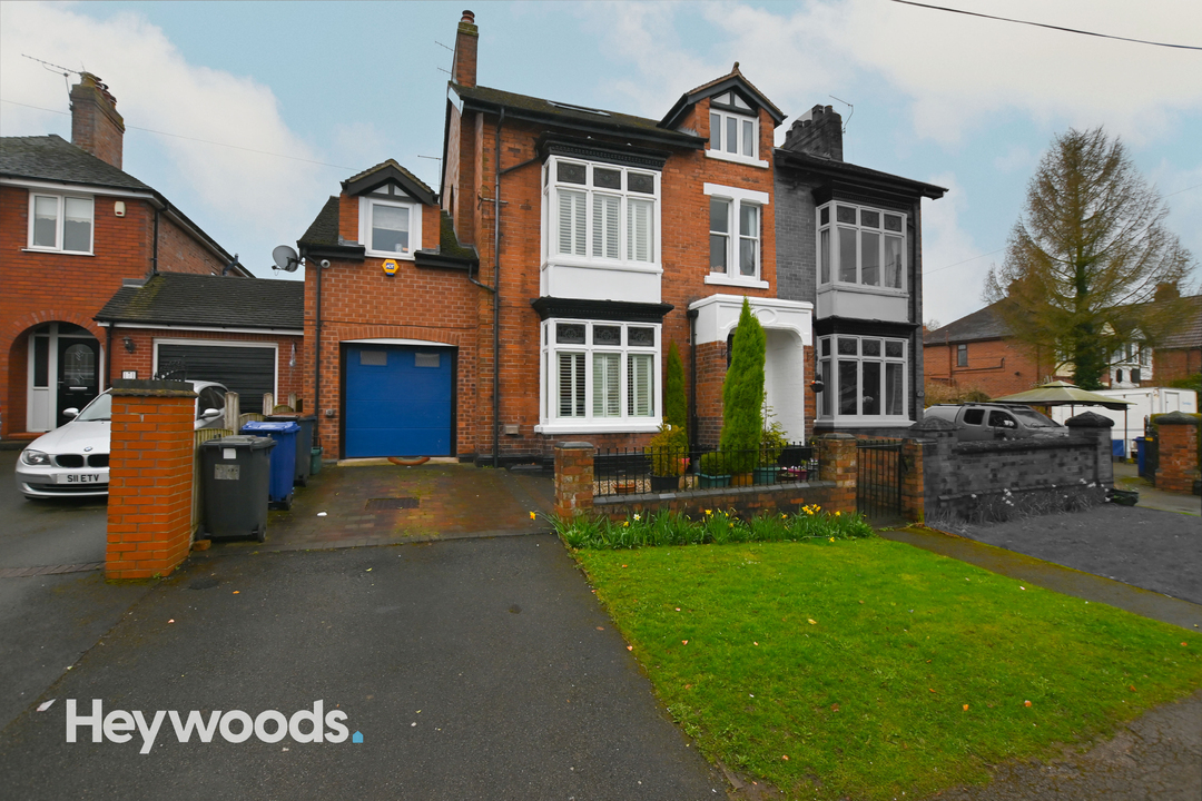 4 bed semi-detached house for sale in High Street, Newcastle-under-Lyme - Property Image 1
