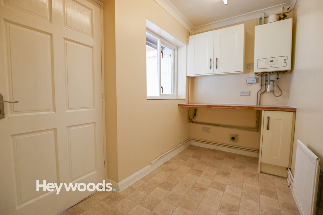 2 bed detached bungalow for sale in Penkhull, Stoke-On-Trent  - Property Image 6