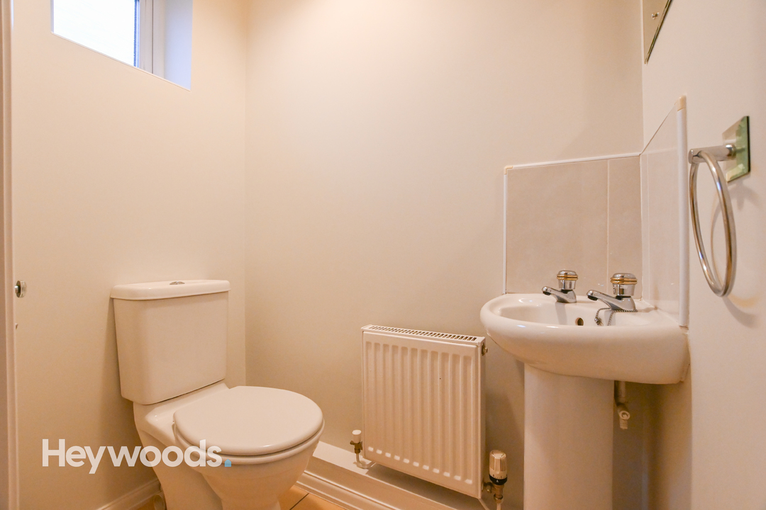2 bed terraced house to rent in Hartshill, Stoke-on-Trent  - Property Image 6