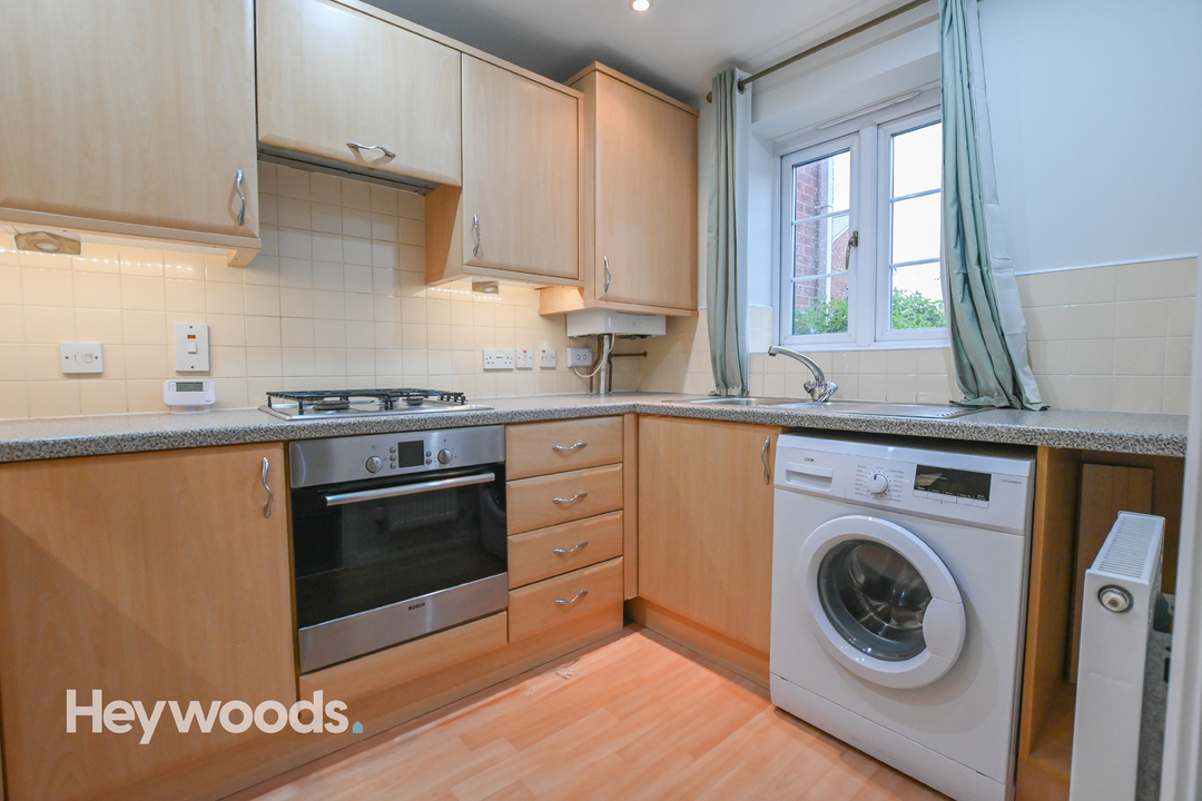 2 bed terraced house to rent in Hartshill, Stoke-on-Trent  - Property Image 5