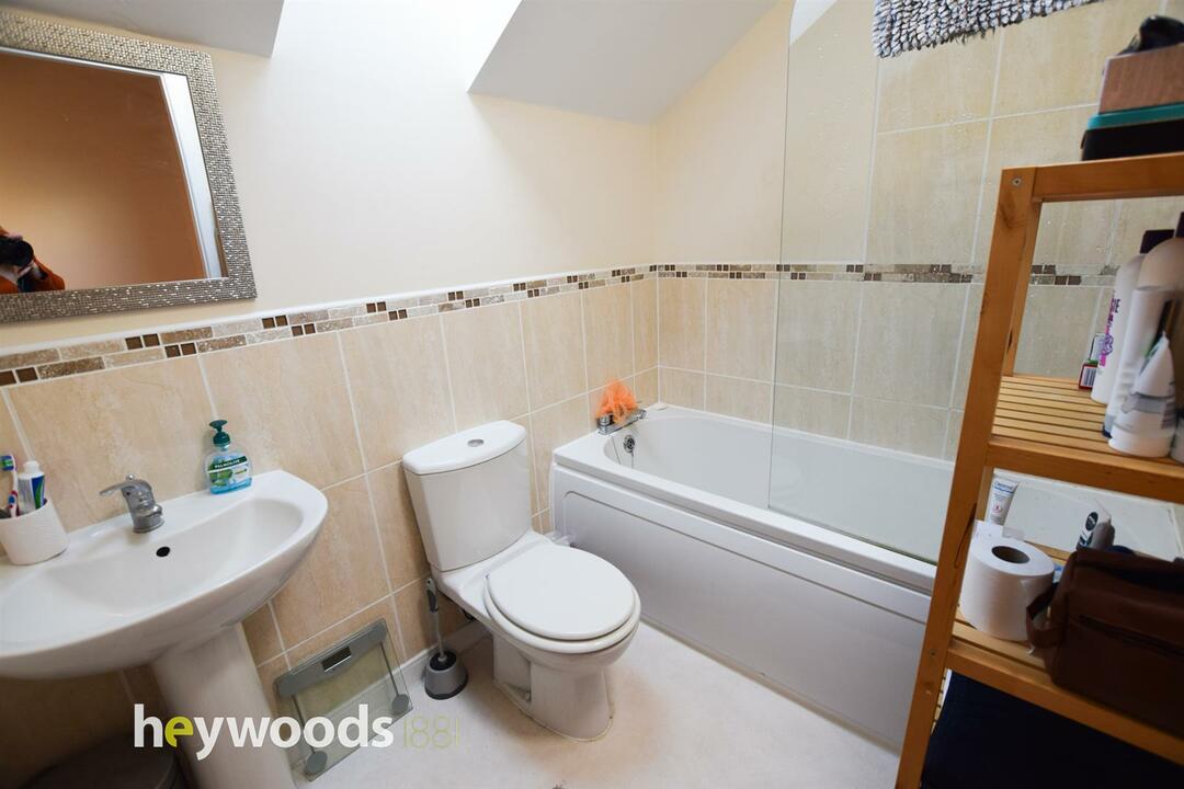 2 bed apartment for sale, Stoke-on-Trent  - Property Image 3