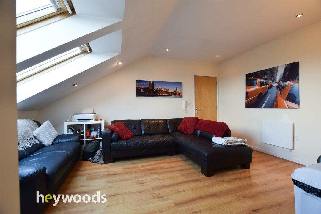 2 bed apartment for sale, Stoke-on-Trent  - Property Image 8