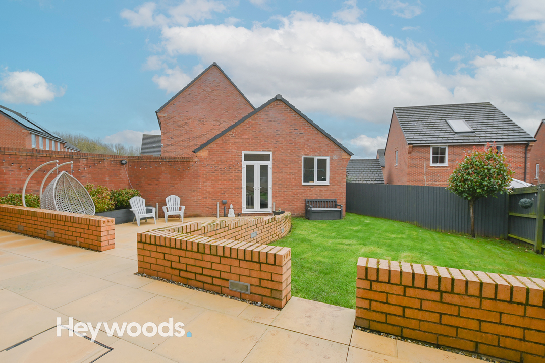 4 bed detached house for sale in Sutton Avenue, Newcastle-under-Lyme  - Property Image 26