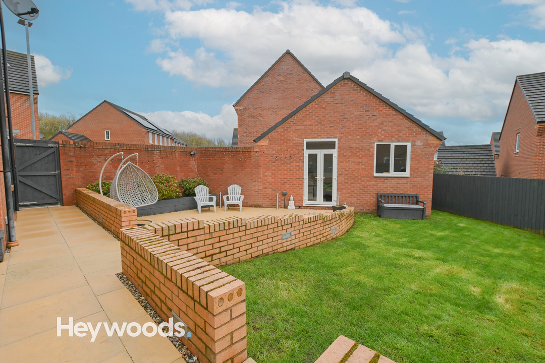 4 bed detached house for sale in Sutton Avenue, Newcastle-under-Lyme  - Property Image 32