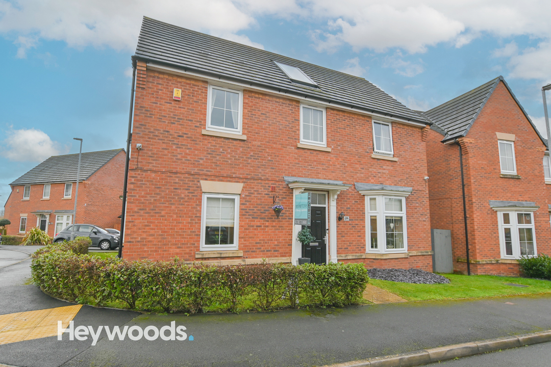 4 bed detached house for sale in Sutton Avenue, Newcastle-under-Lyme - Property Image 1