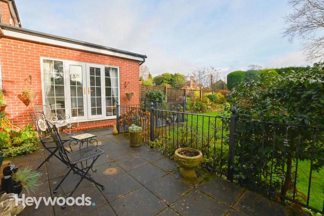 3 bed detached house for sale in Sandon Avenue, Newcastle-under-Lyme  - Property Image 16