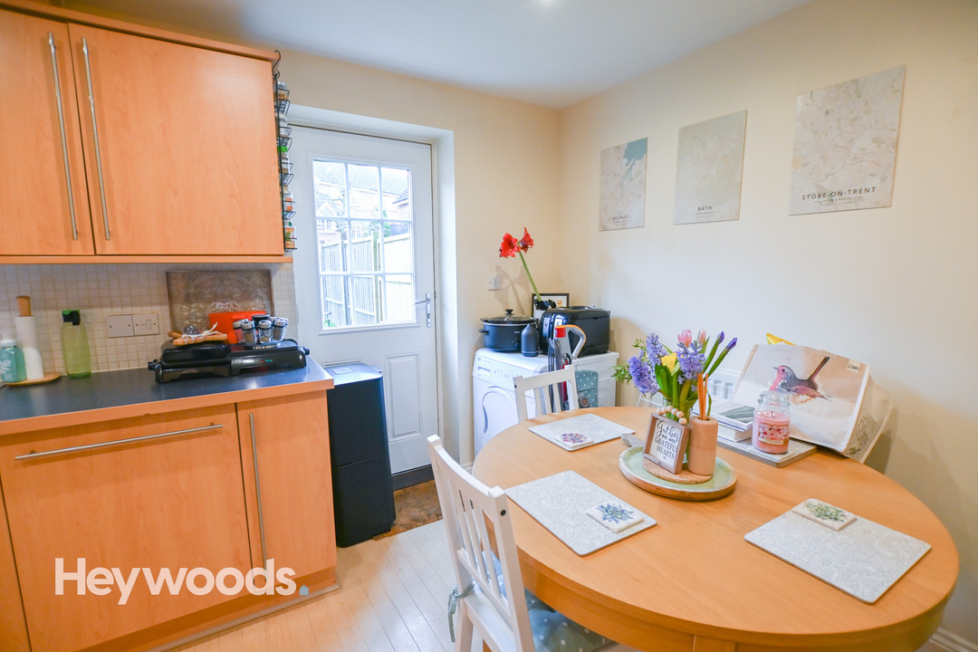 3 bed town house to rent in Trentham Lakes, Stoke-on-Trent  - Property Image 7