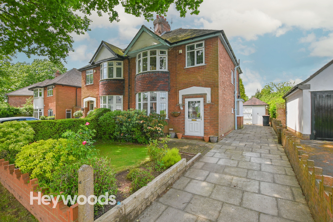 3 Bed Semi Detached House For Sale In Chester Crescent Westlands