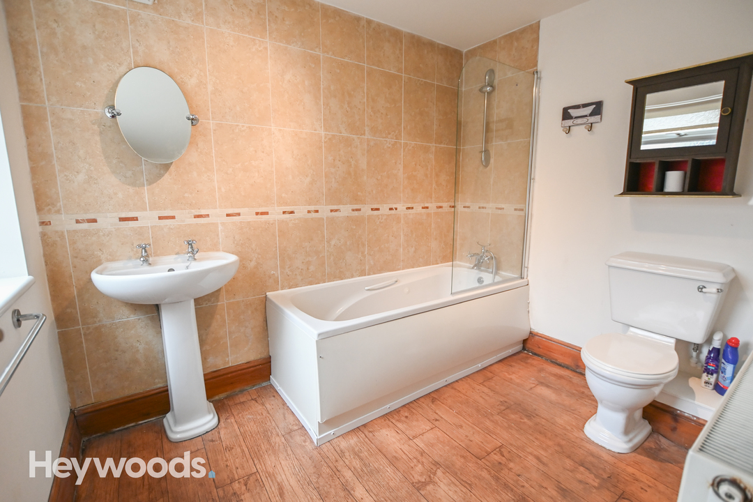 2 bed end of terrace house for sale in Penkhull, Stoke-on-Trent  - Property Image 7