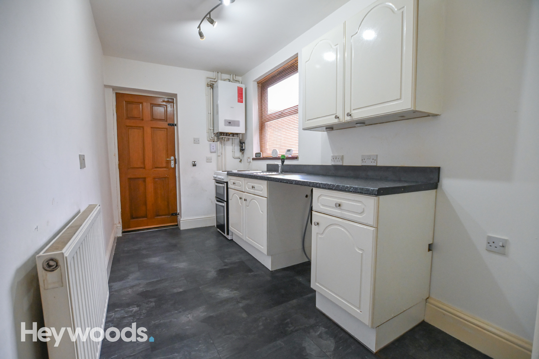 2 bed terraced house for sale in Hartshill, Newcastle-under-Lyme  - Property Image 6