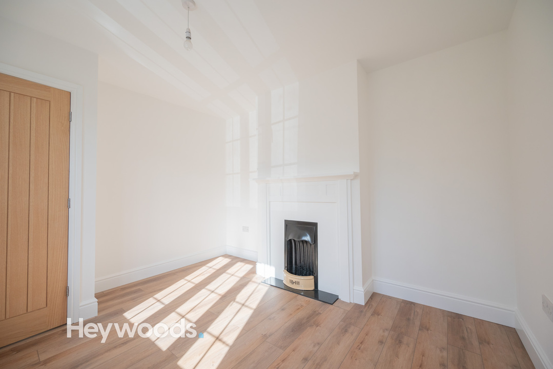 3 bed semi-detached house to rent in Whitfield Avenue, Newcastle-under-Lyme  - Property Image 6