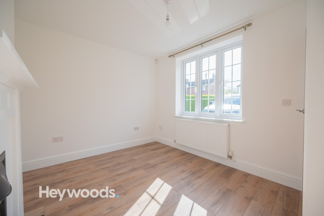 3 bed semi-detached house to rent in Whitfield Avenue, Newcastle-under-Lyme  - Property Image 8