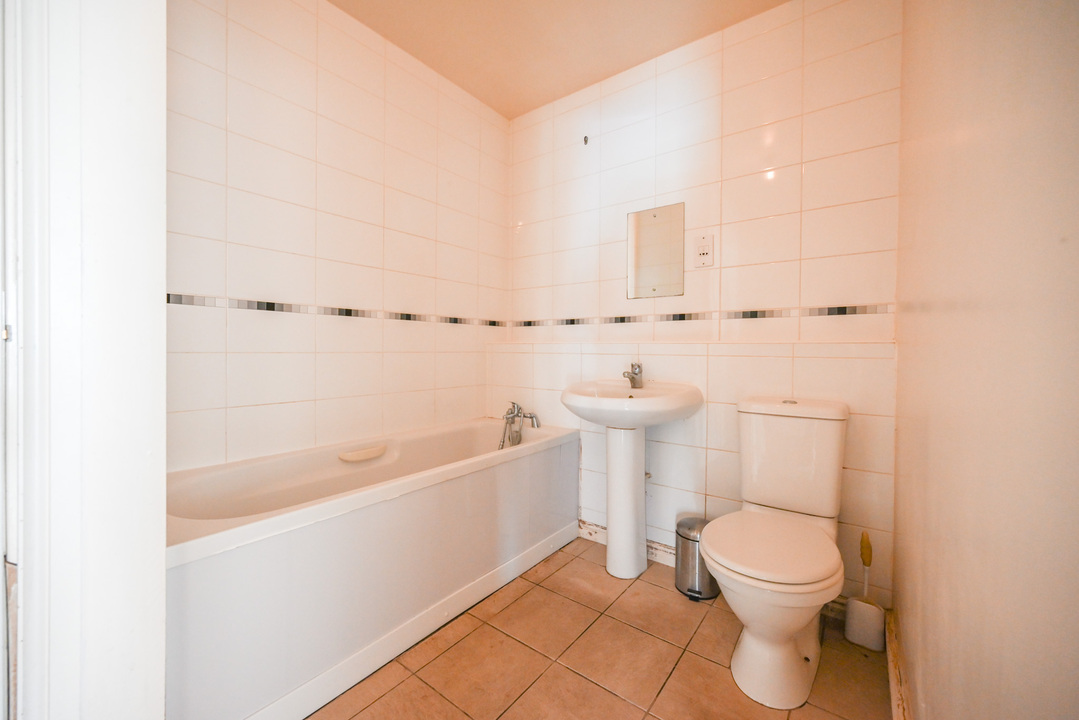 2 bed apartment to rent in Trent Vale, Stoke-on-Trent  - Property Image 10