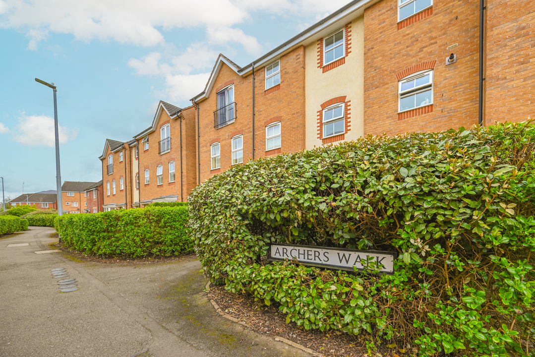 2 bed apartment to rent in Trent Vale, Stoke-on-Trent  - Property Image 1