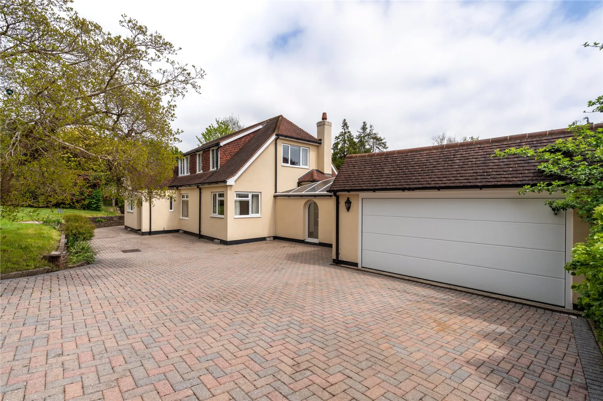 5 bed detached house for sale in Butlers Dene Road, Caterham  - Property Image 39