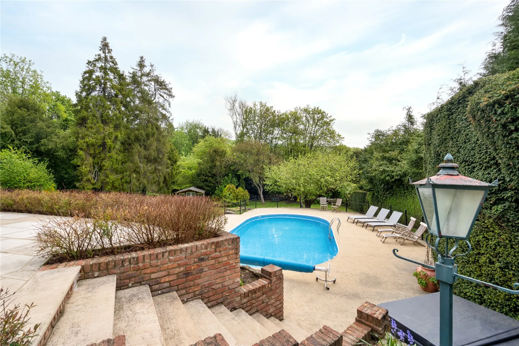 5 bed detached house for sale in Butlers Dene Road, Caterham  - Property Image 34