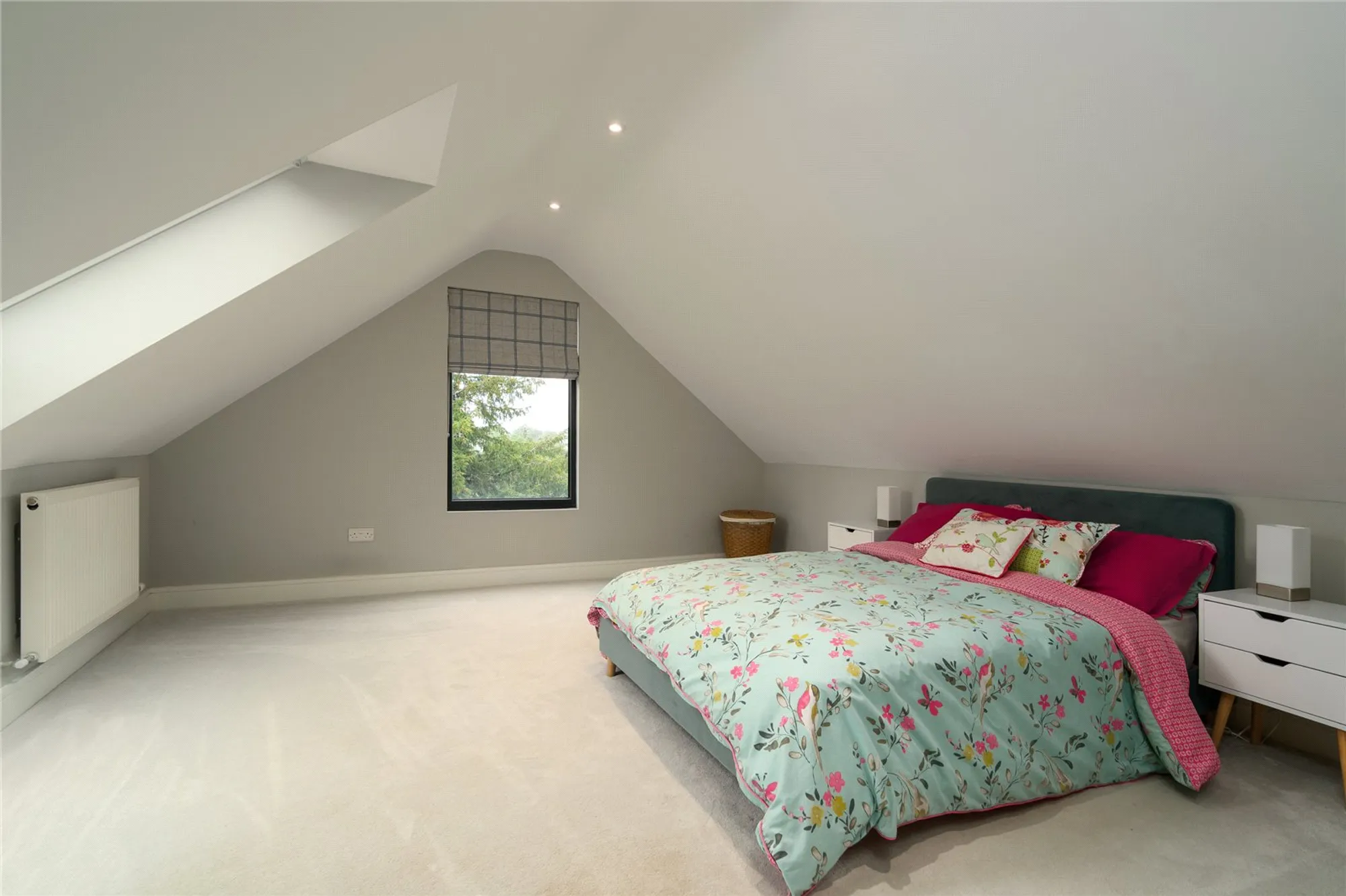 4 bed detached house for sale in Lunghurst Road, Caterham  - Property Image 16