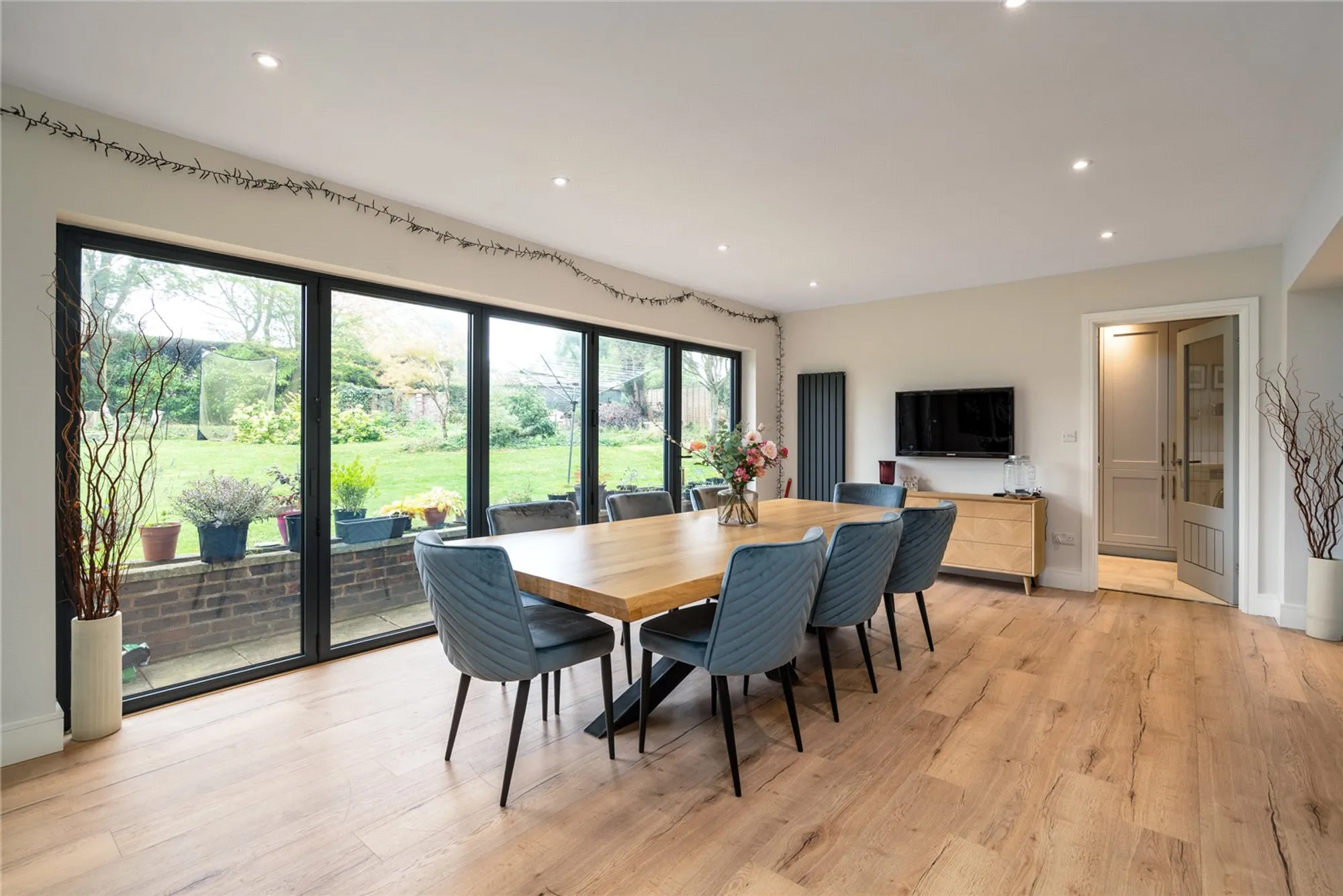 4 bed detached house for sale in Lunghurst Road, Caterham - Property Image 1