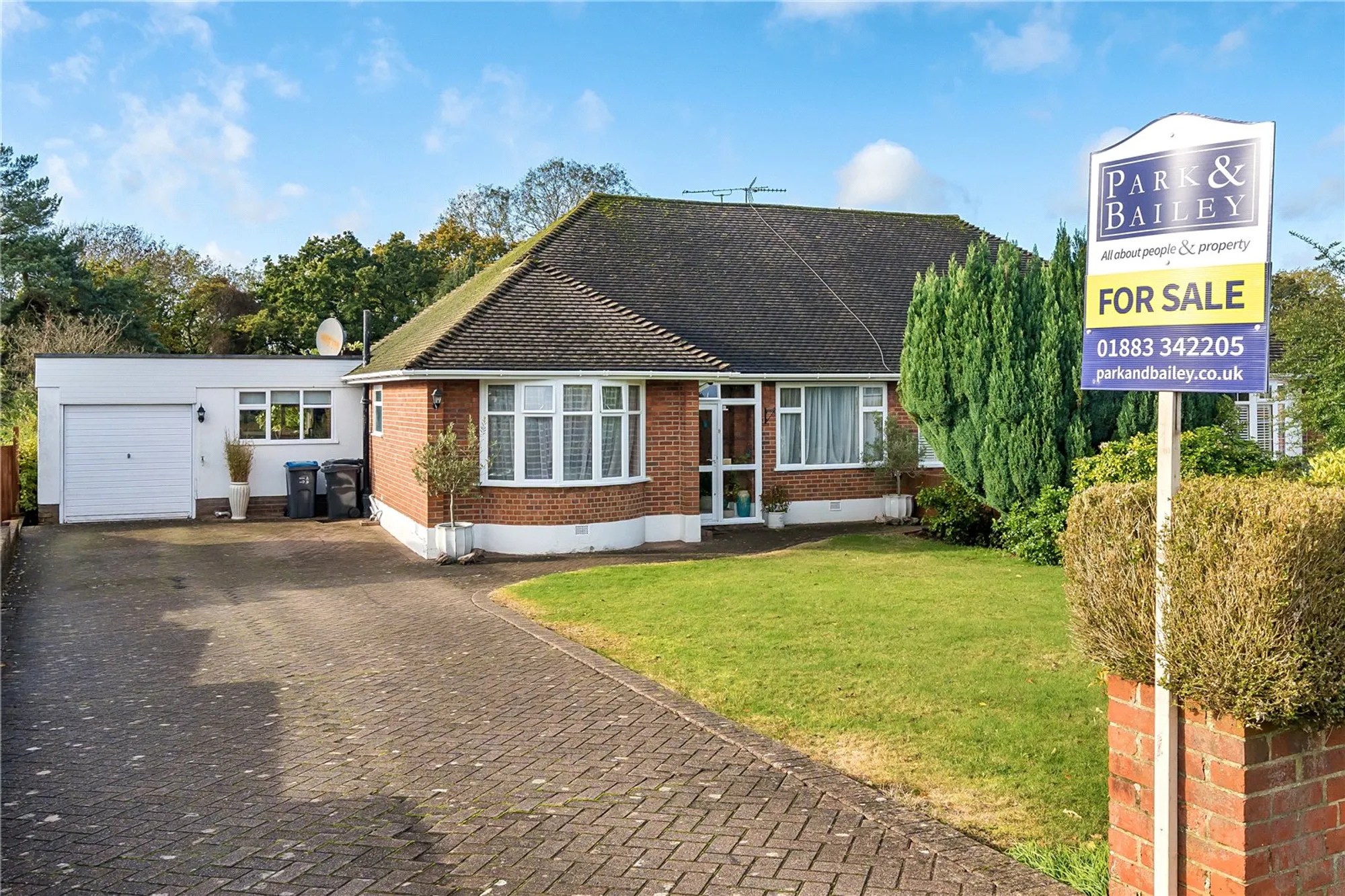 3 bed semi-detached bungalow for sale in Wattendon Road, Kenley  - Property Image 1