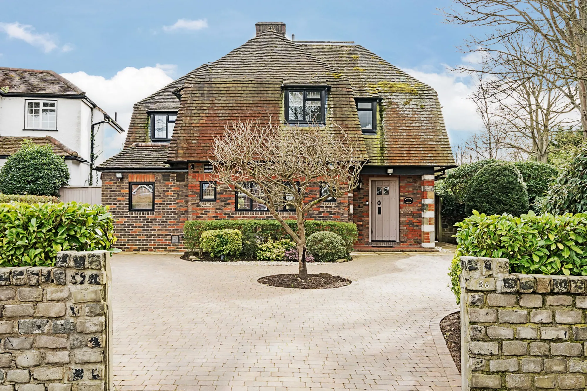 5 bed detached house for sale in The Drive, Wallington 1