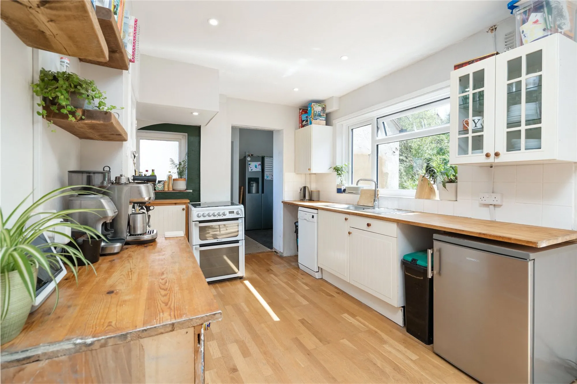3 bed semi-detached house for sale in Clare Court, Caterham  - Property Image 5