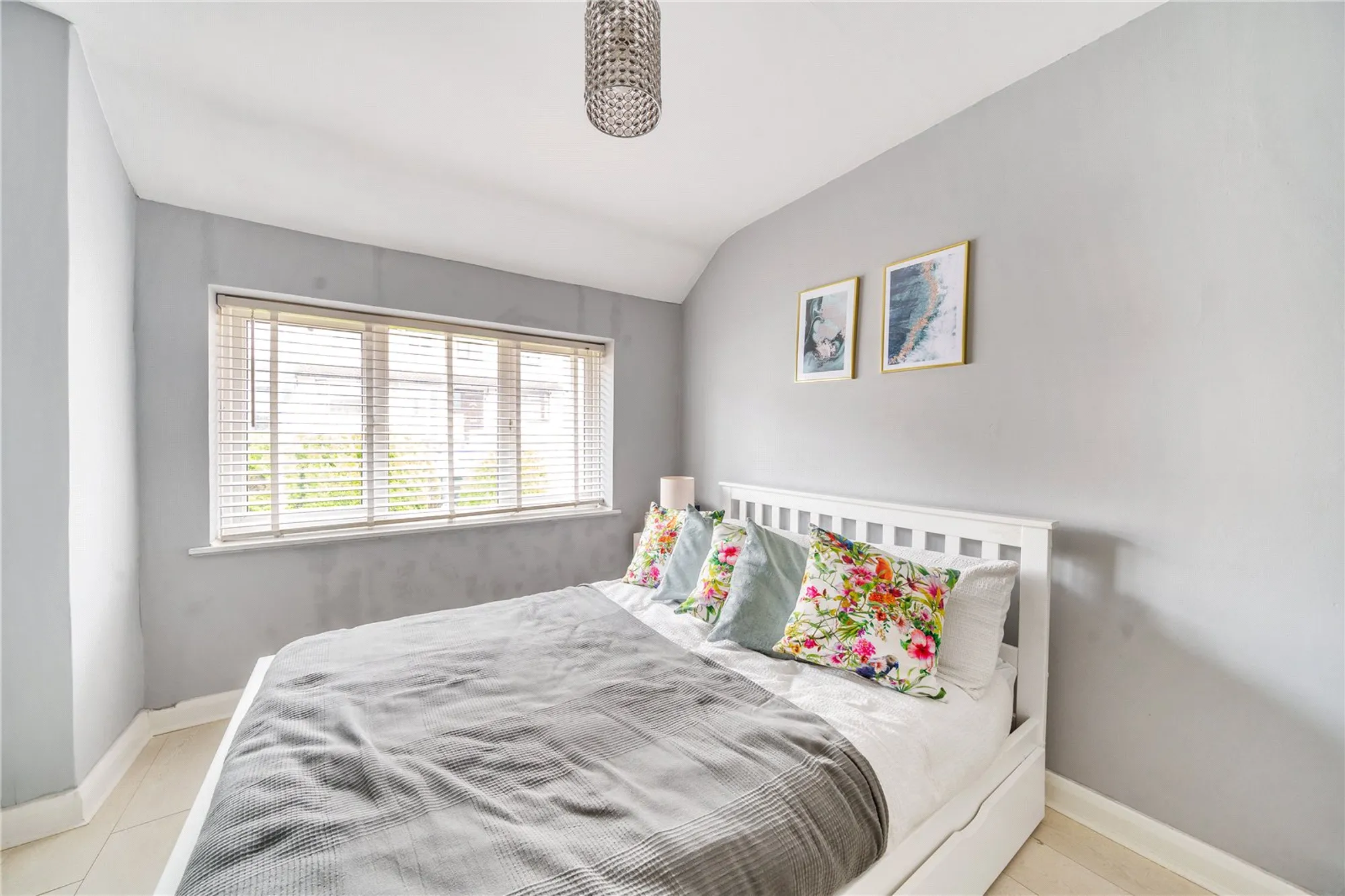 3 bed terraced house for sale in Campbell Road, Caterham  - Property Image 10