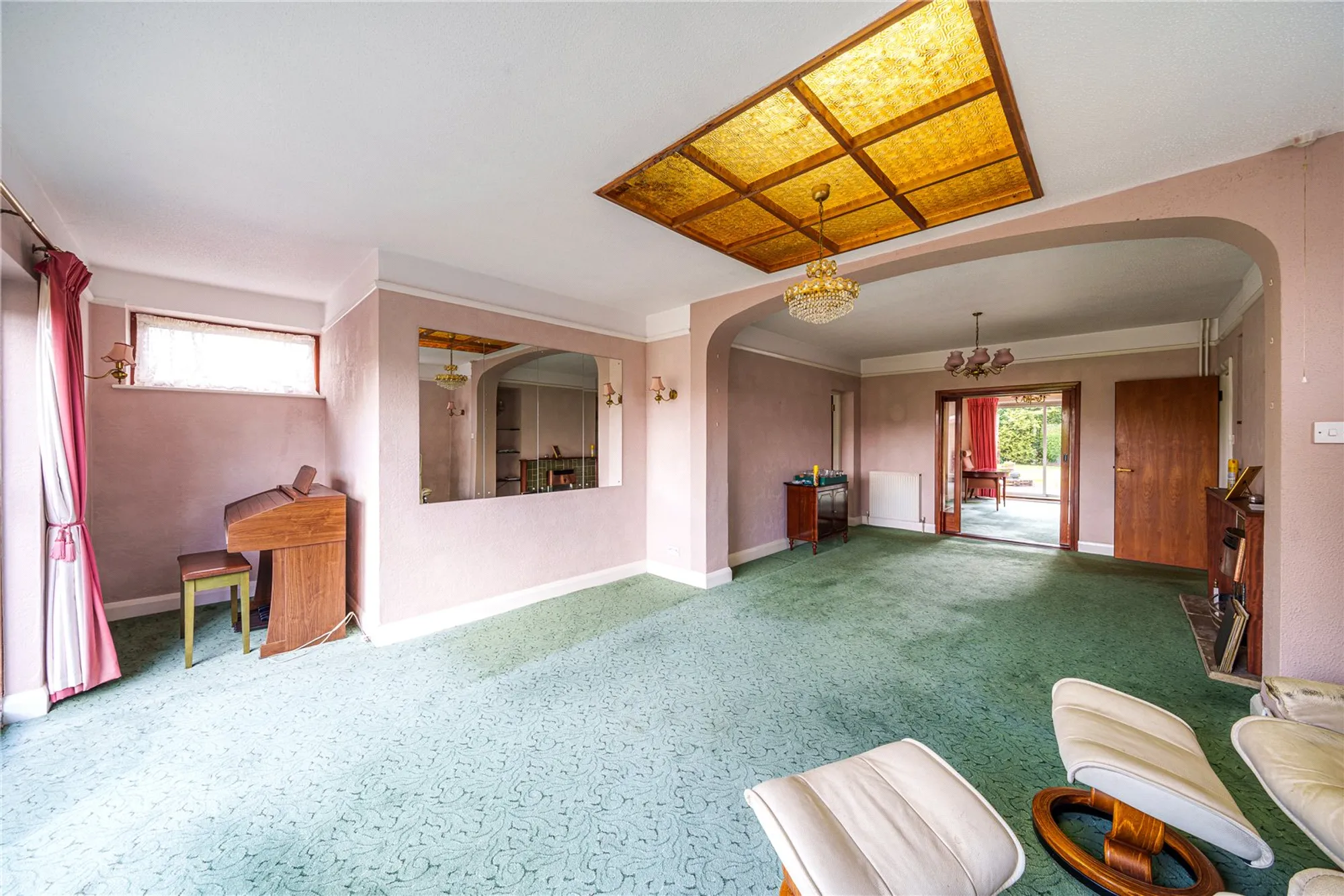 4 bed detached house for sale in Essendene Road, Caterham  - Property Image 2