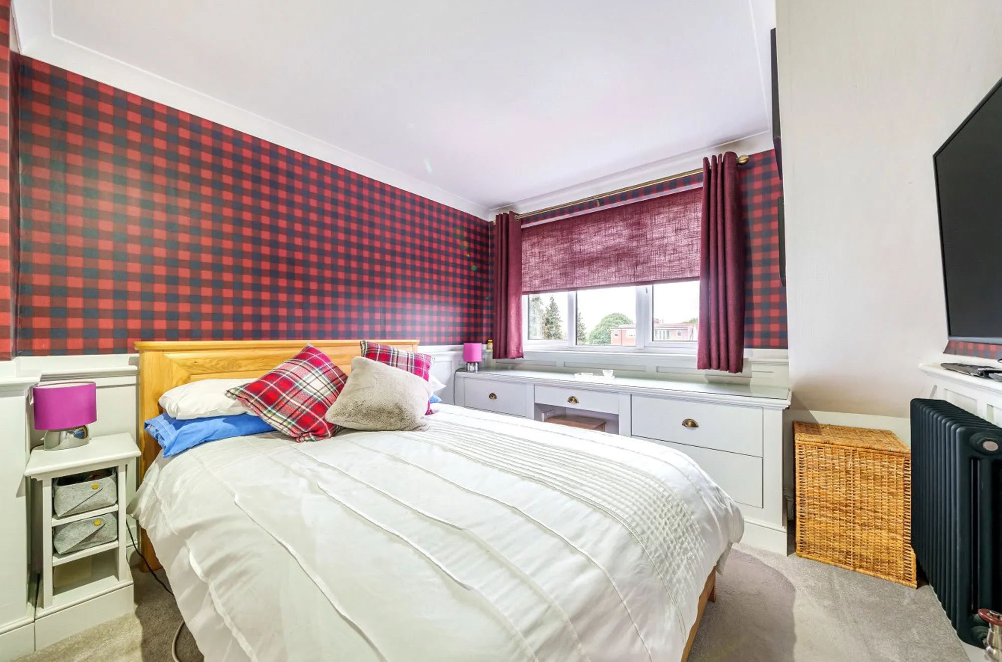 4 bed semi-detached house for sale in The Mount, Coulsdon  - Property Image 6