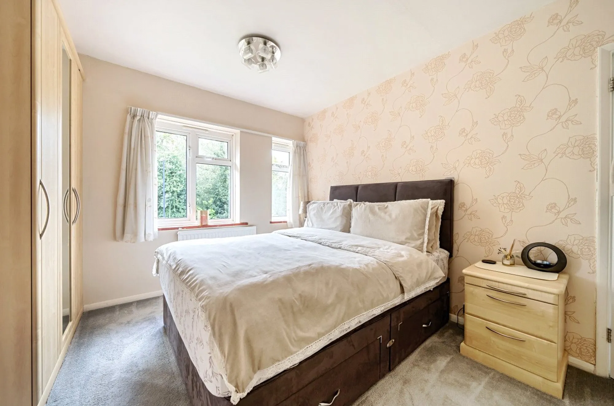 3 bed semi-detached house for sale in Rickman Hill, Coulsdon  - Property Image 8