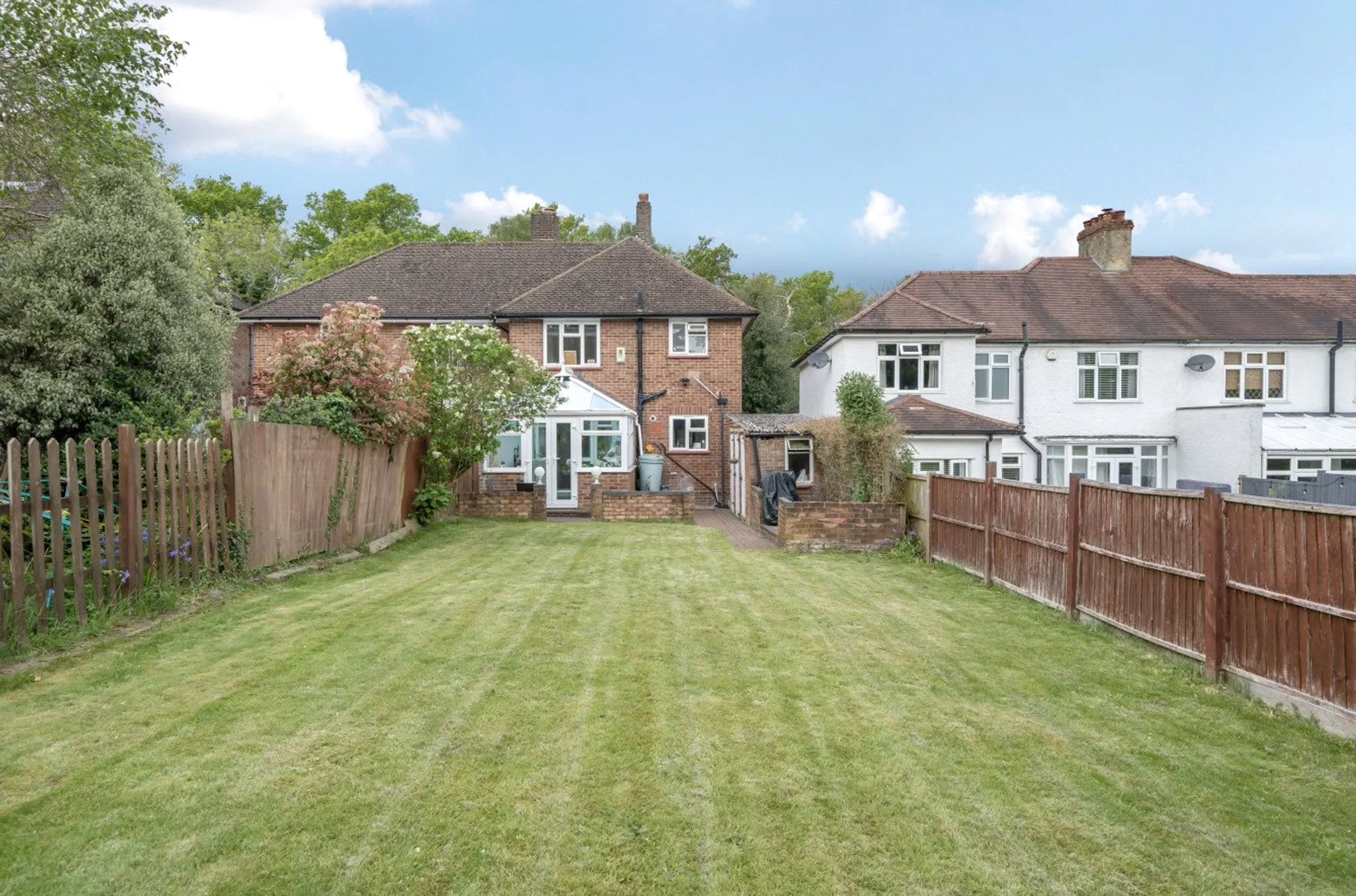 3 bed semi-detached house for sale in Rickman Hill, Coulsdon  - Property Image 4