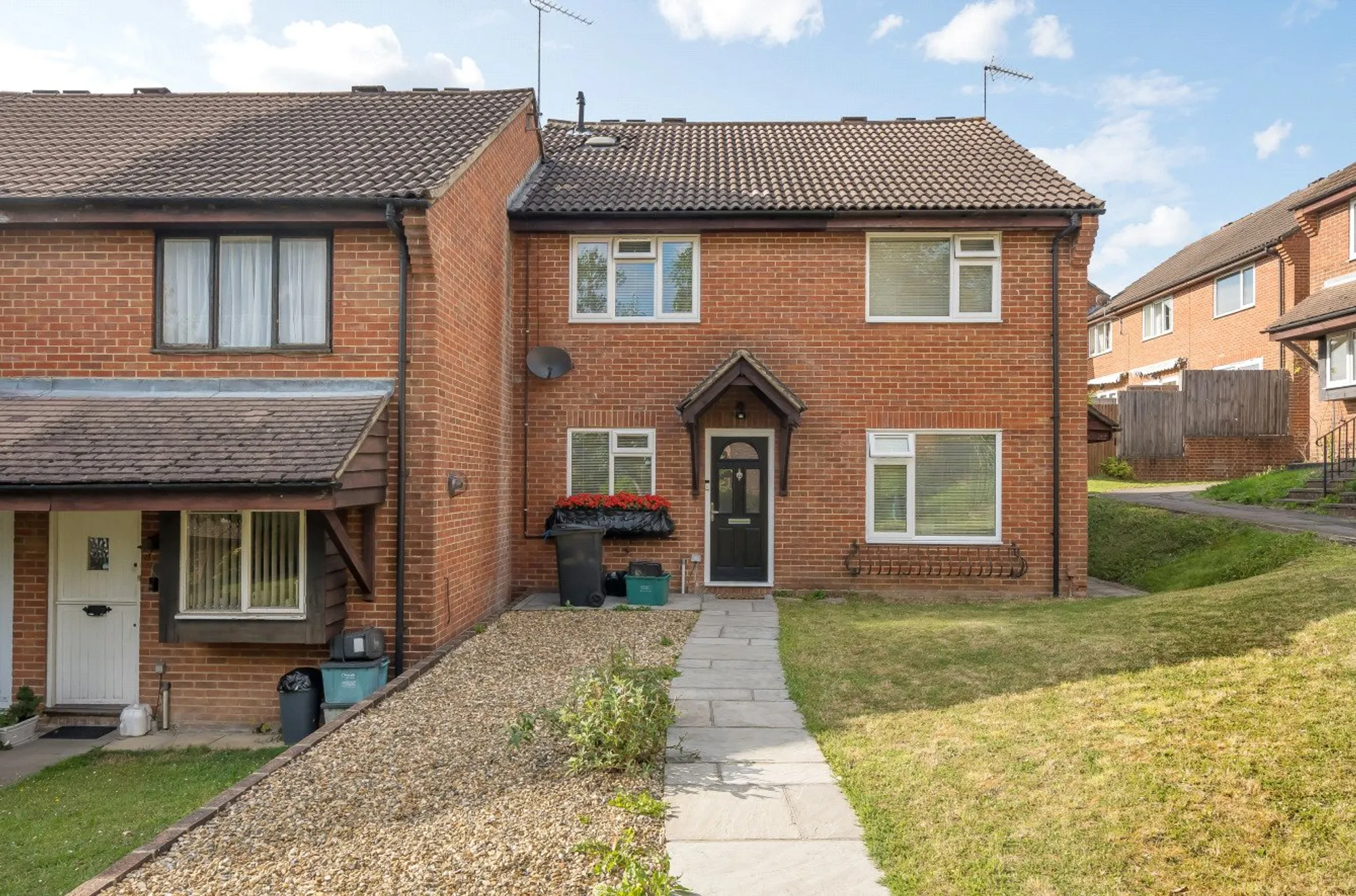 2 bed end of terrace house for sale in Aveling Close, Purley 1