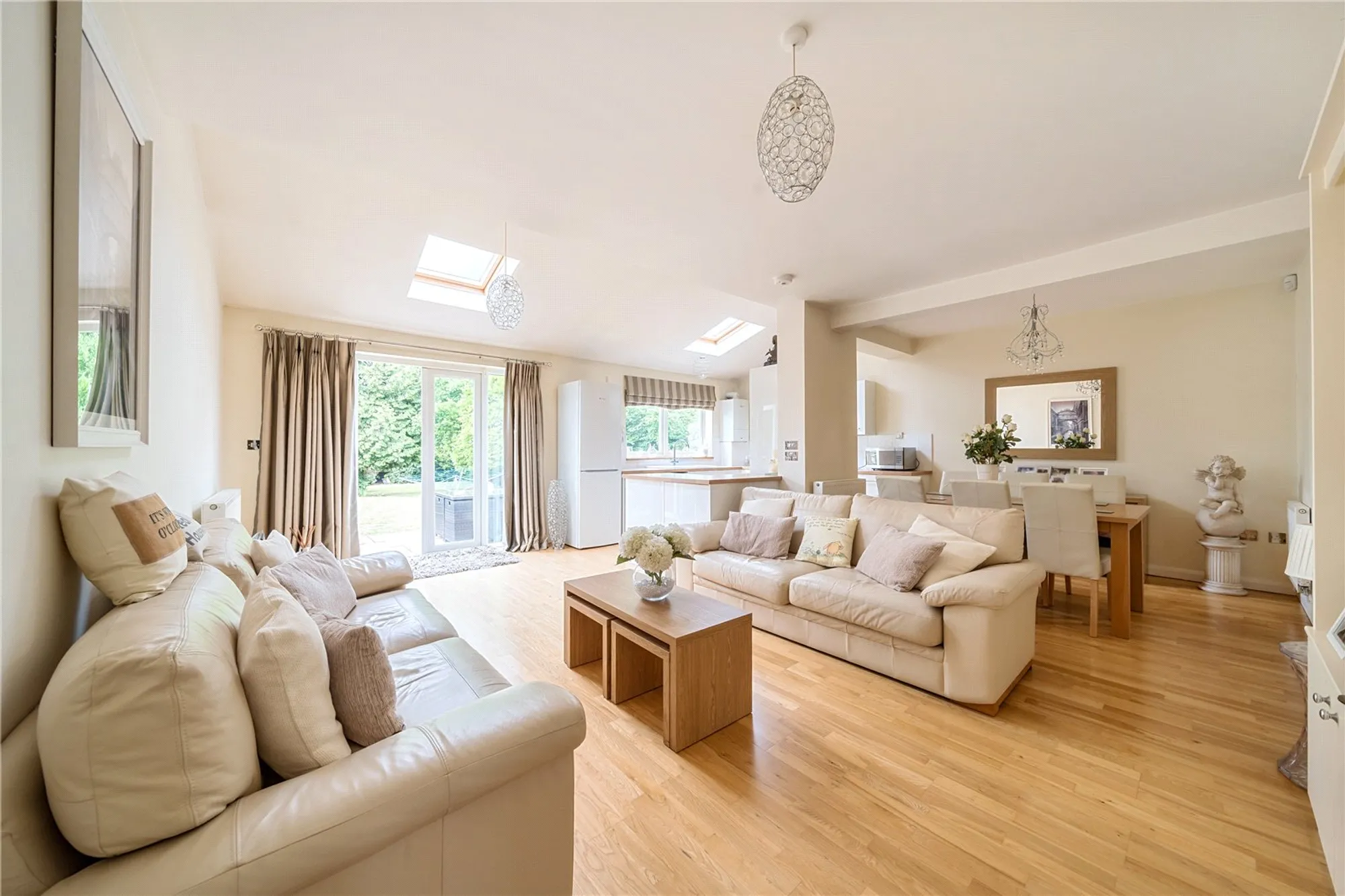 4 bed detached house for sale in Arkwright Road, South Croydon  - Property Image 4