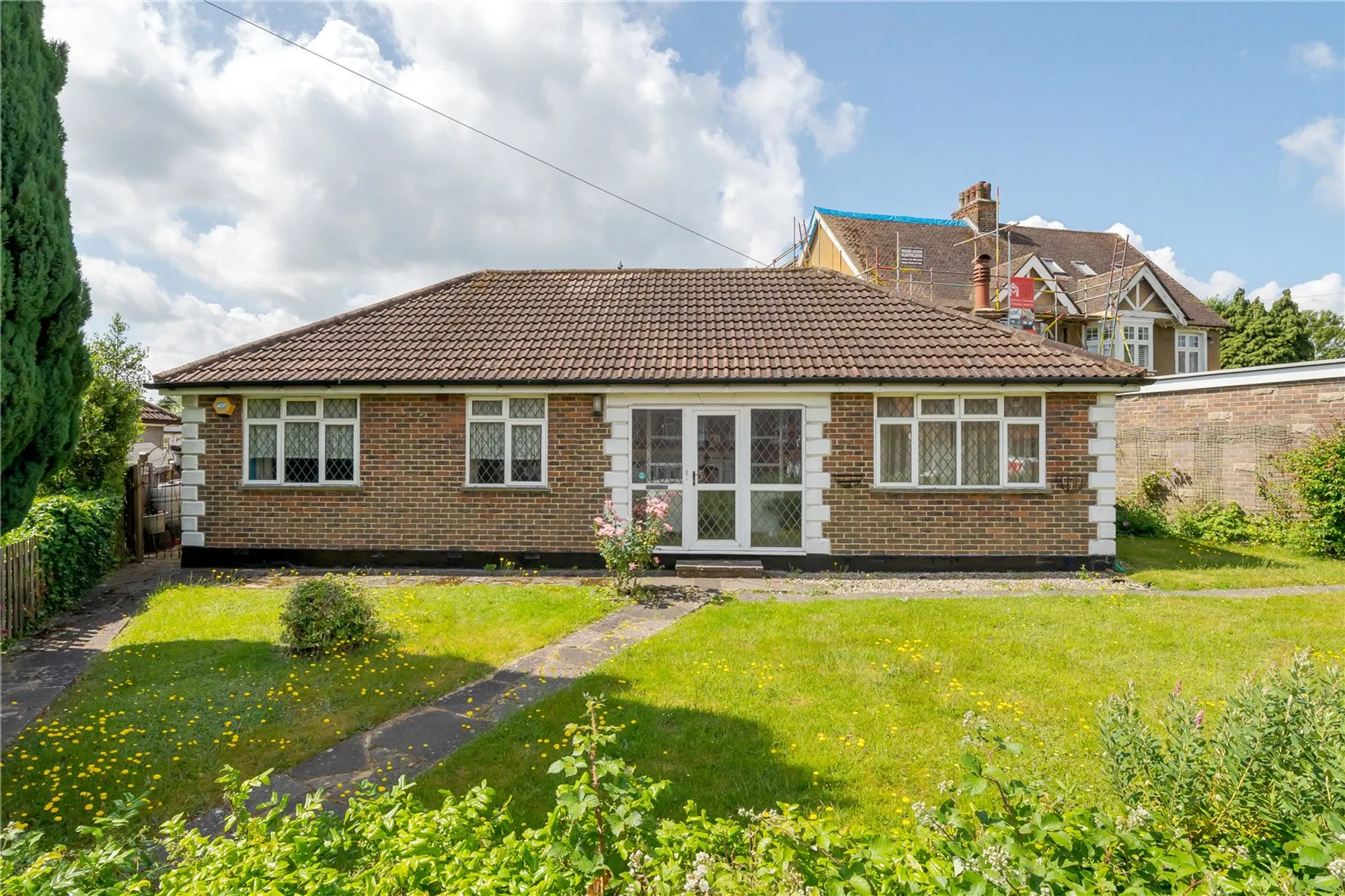 2 bed detached bungalow for sale in Limpsfield Road, Warlingham - Property Image 1