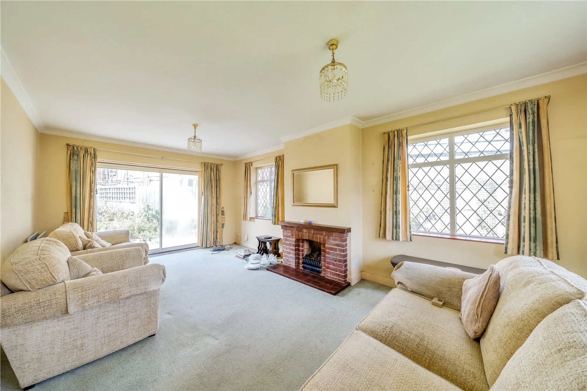 2 bed detached bungalow for sale in Limpsfield Road, Warlingham  - Property Image 6